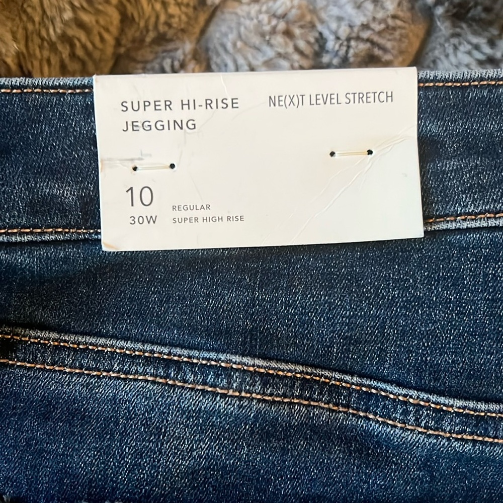 American Eagle (next level stretch)